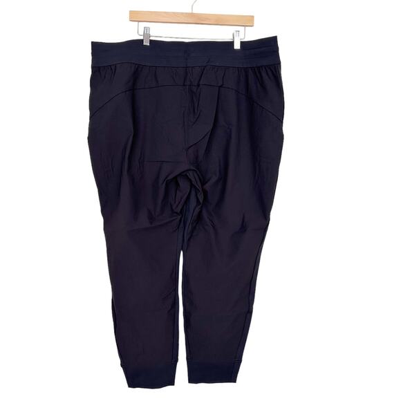 Athleta Black Headlands Hybrid Trek Joggers Sz 24 - Picture 5 of 8